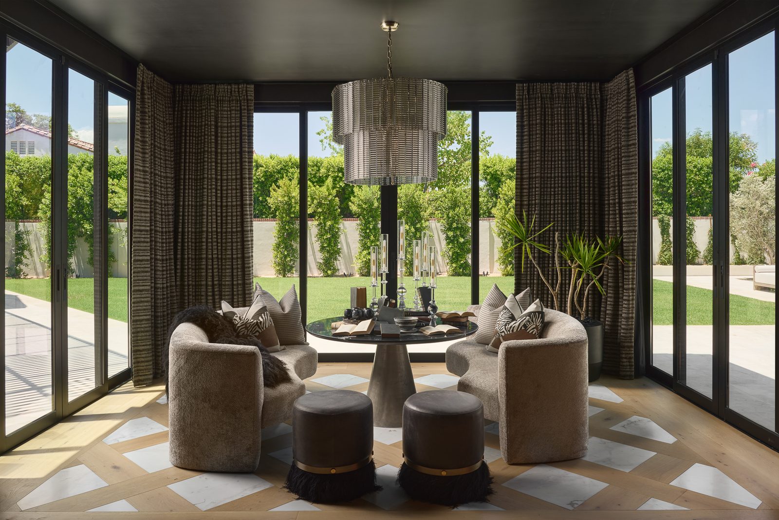 Badass — interior view 16
