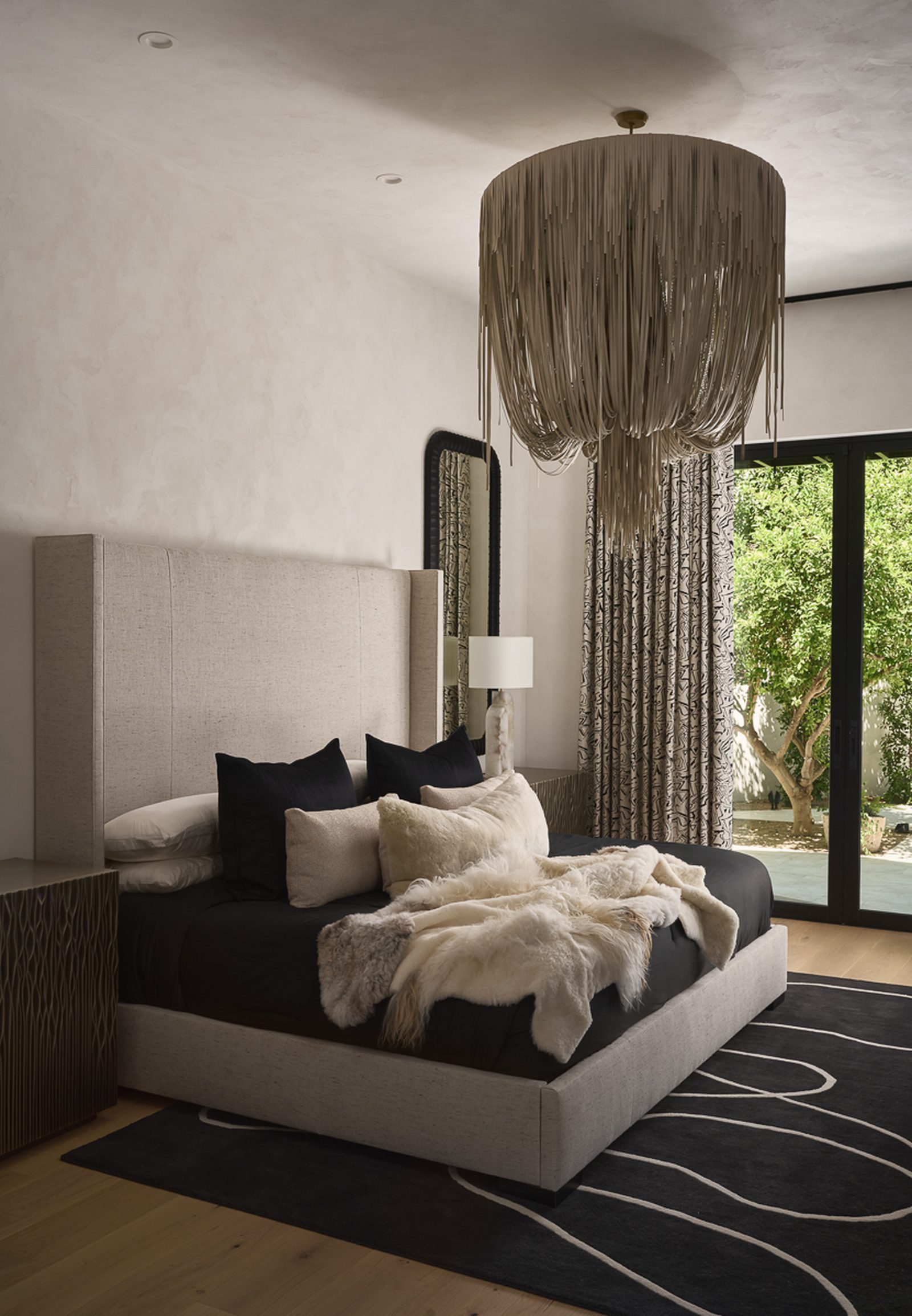 Badass — interior view 26