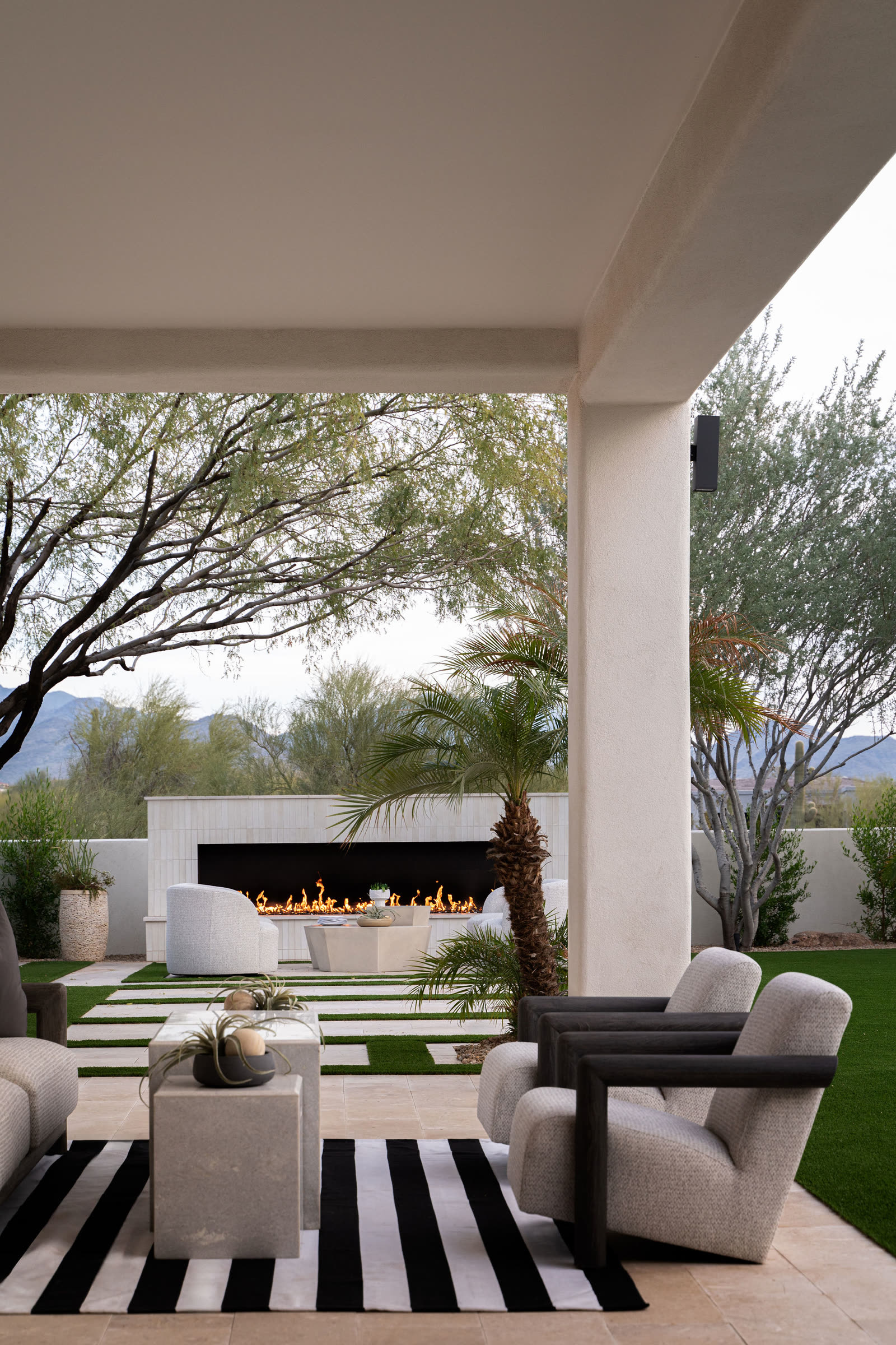The B2B Residence — interior view 18